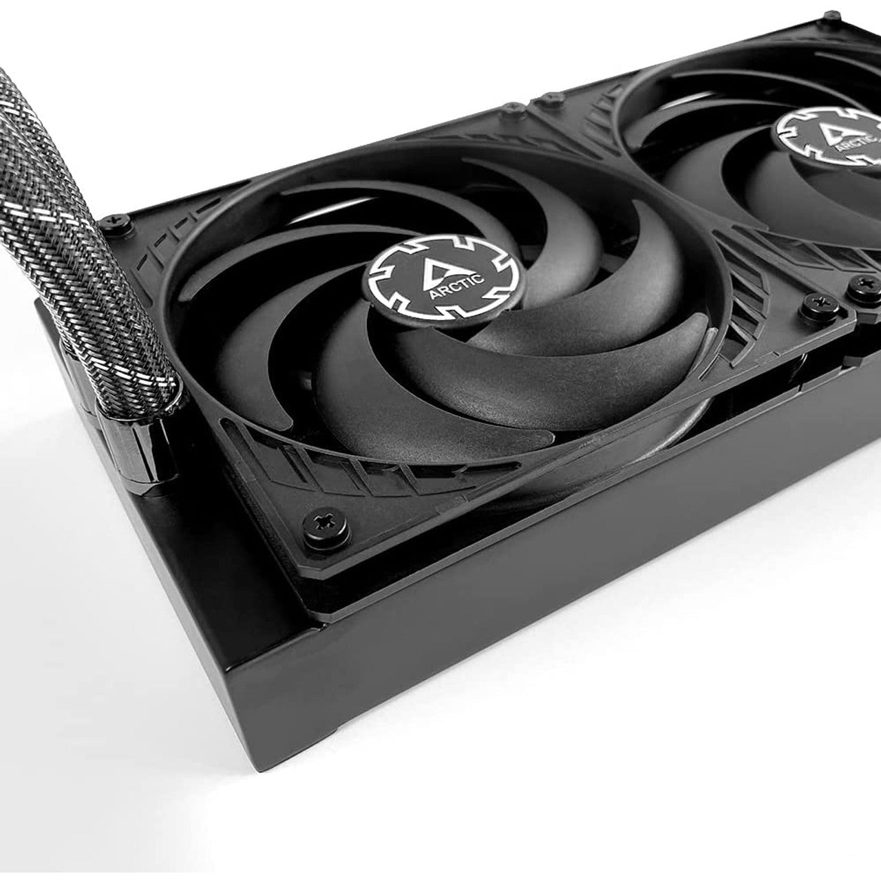 Arctic P14 Slim PWM PST 140 mm | 1800 rpm | Low-Profile 4-Pin Case Fan with Cable Splitter (Black) - ACFAN00268A