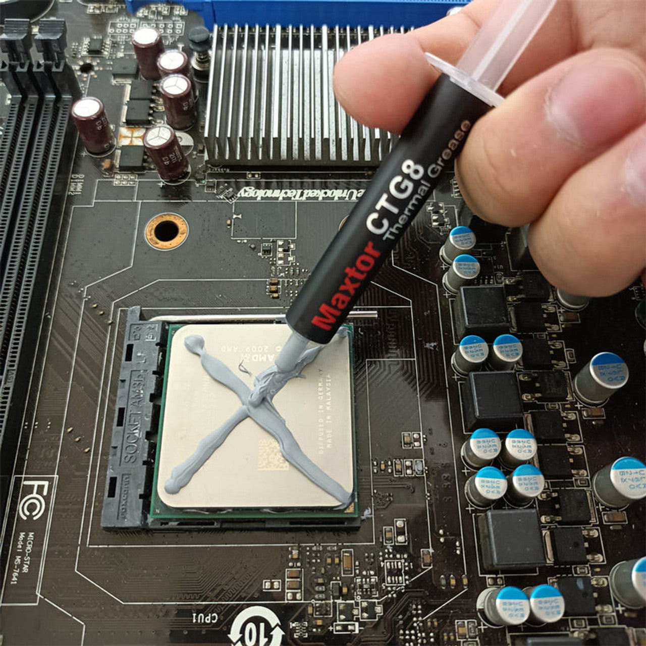 Maxtor Thermal Paste (4g) 12.8W/m.k High-Performance Superior Cooling for CPUs, Consoles, Graphics Cards, Laptops CTG8D-4g