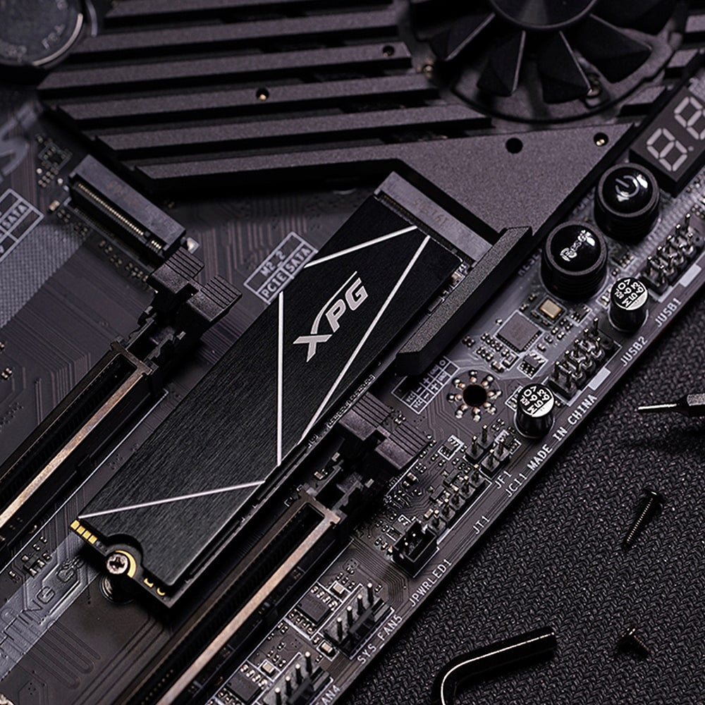 Ideal for gamers and power users, the S70 Blade boosts system responsiveness, reduces load times, and supports demanding modern titles.